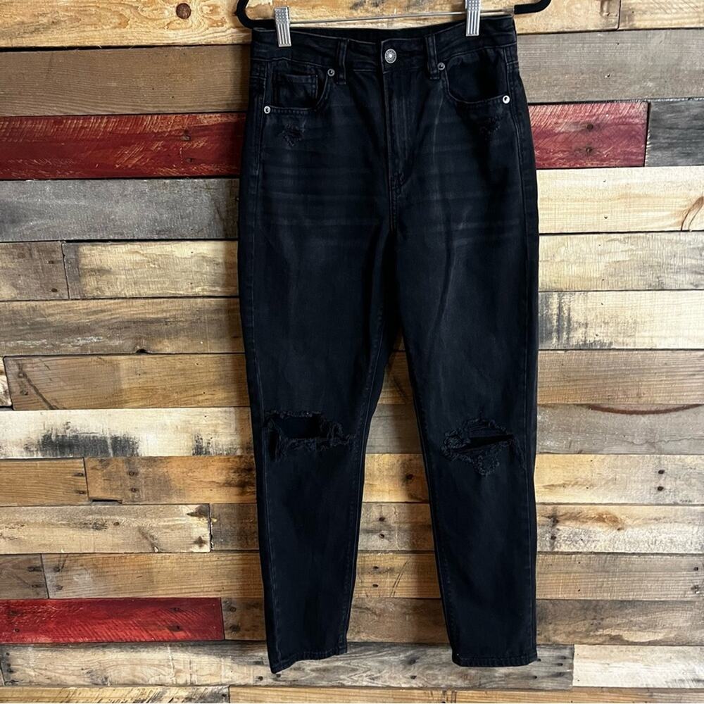 American Eagle Black Distressed Mom Jeans‎ Size 4